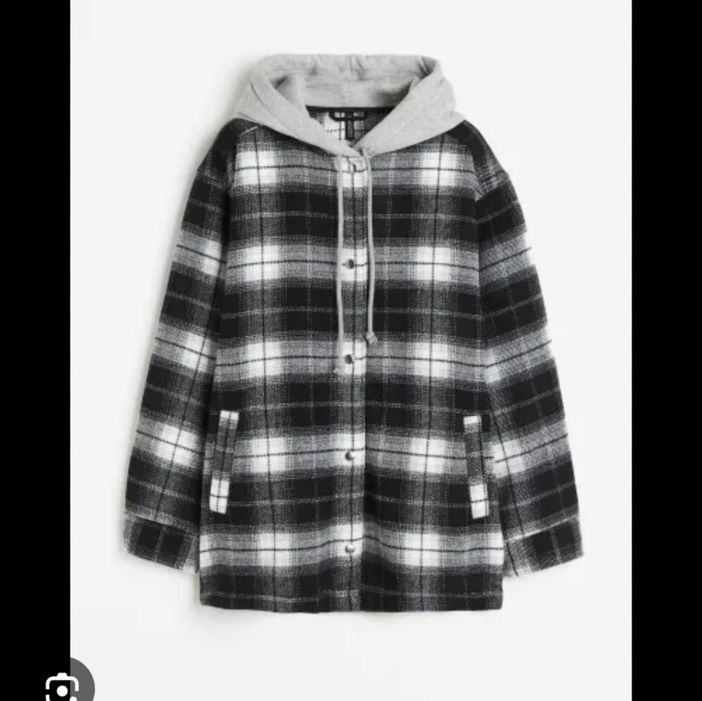 H &M Oversized Shacket - Picture 2 of 3